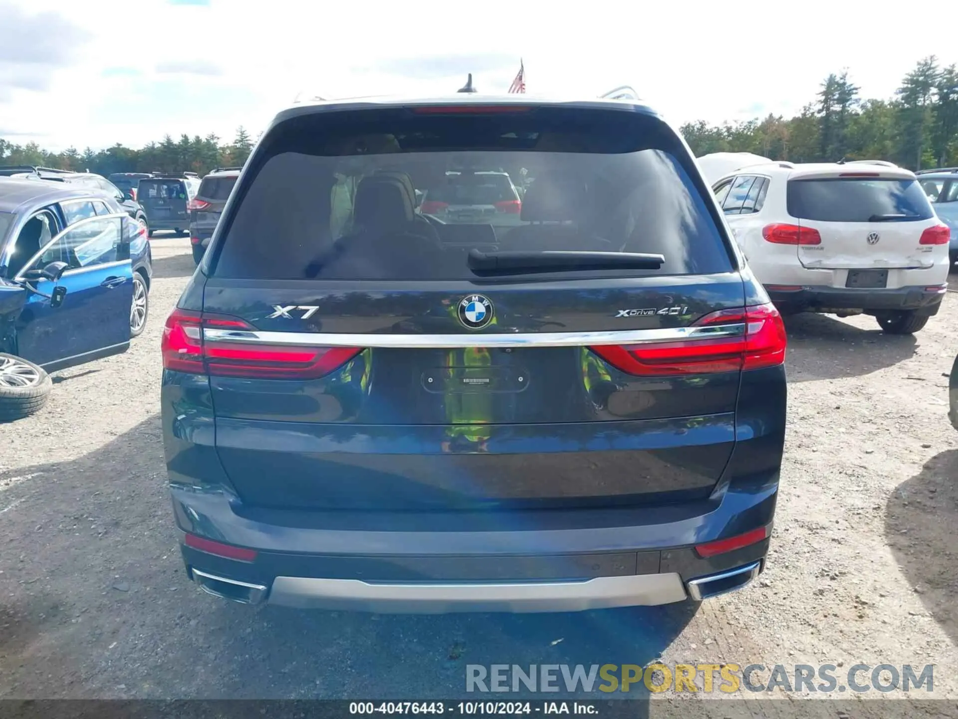 16 Photograph of a damaged car 5UXCW2C07L9A01151 BMW X7 2020