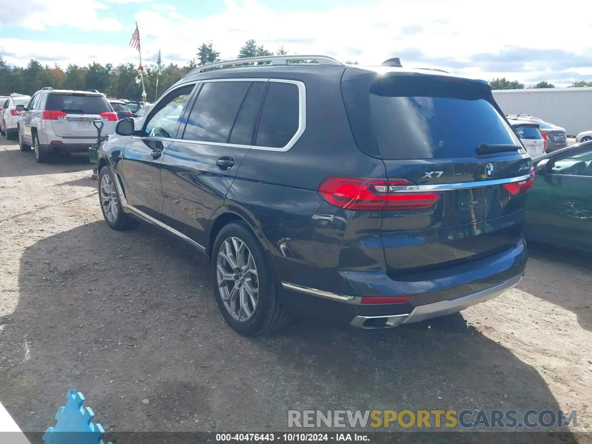 3 Photograph of a damaged car 5UXCW2C07L9A01151 BMW X7 2020