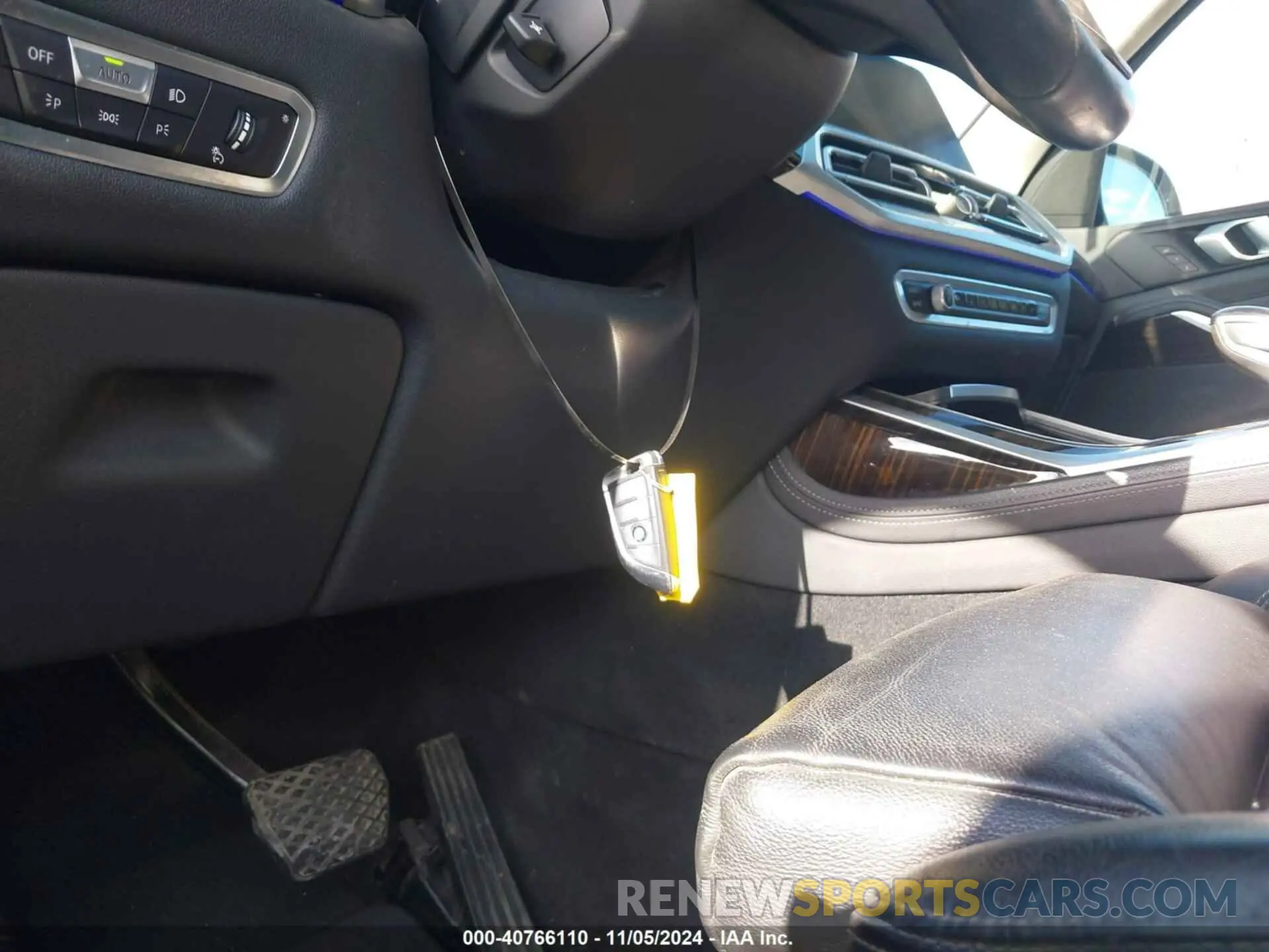 11 Фотография поврежденного автомобиля 5UXCW2C07L9B52071 BMW X7 2020