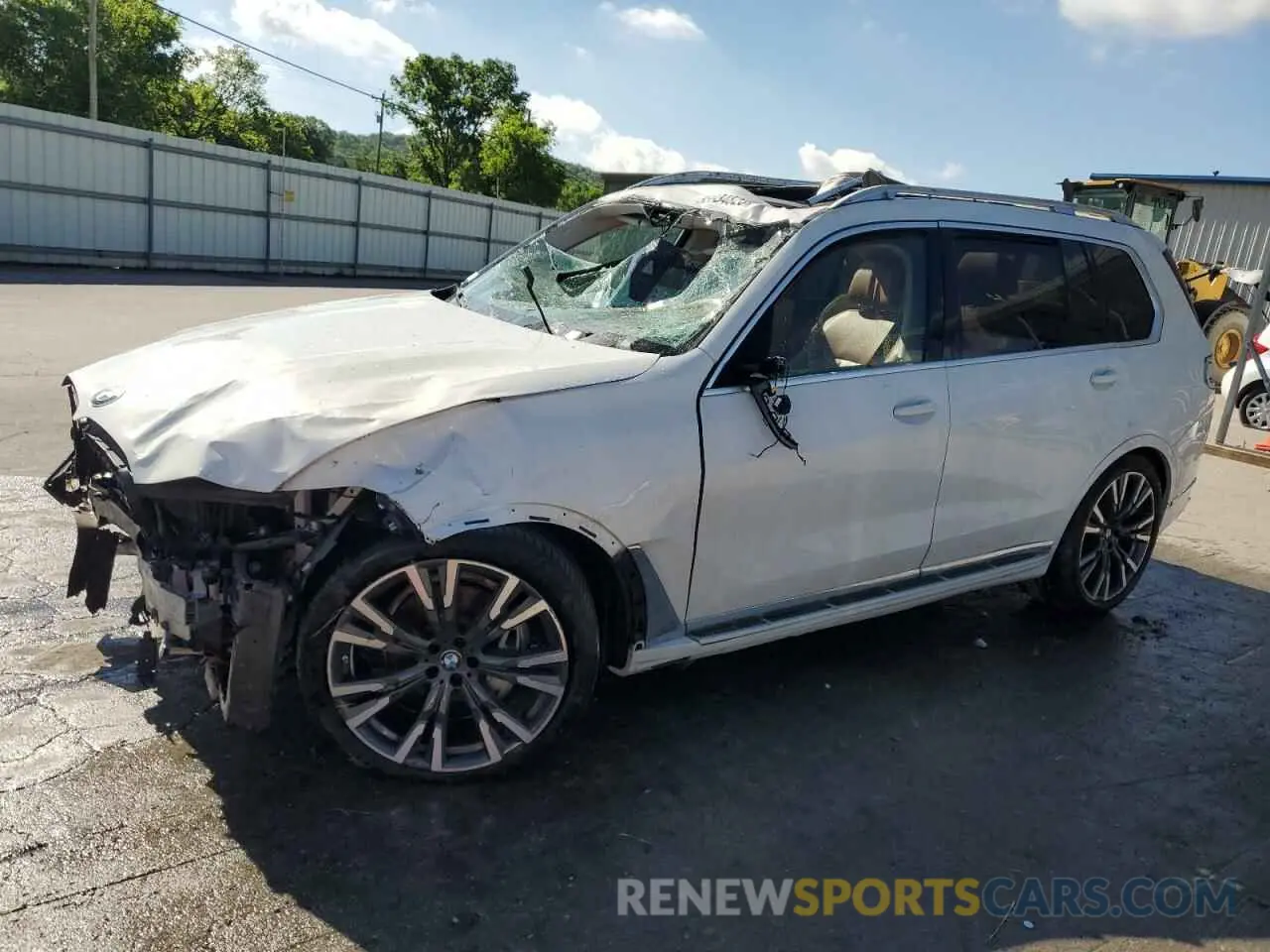 1 Photograph of a damaged car 5UXCW2C08L9B92949 BMW X7 2020
