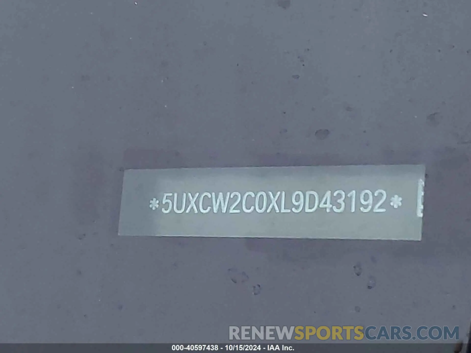 9 Photograph of a damaged car 5UXCW2C0XL9D43192 BMW X7 2020