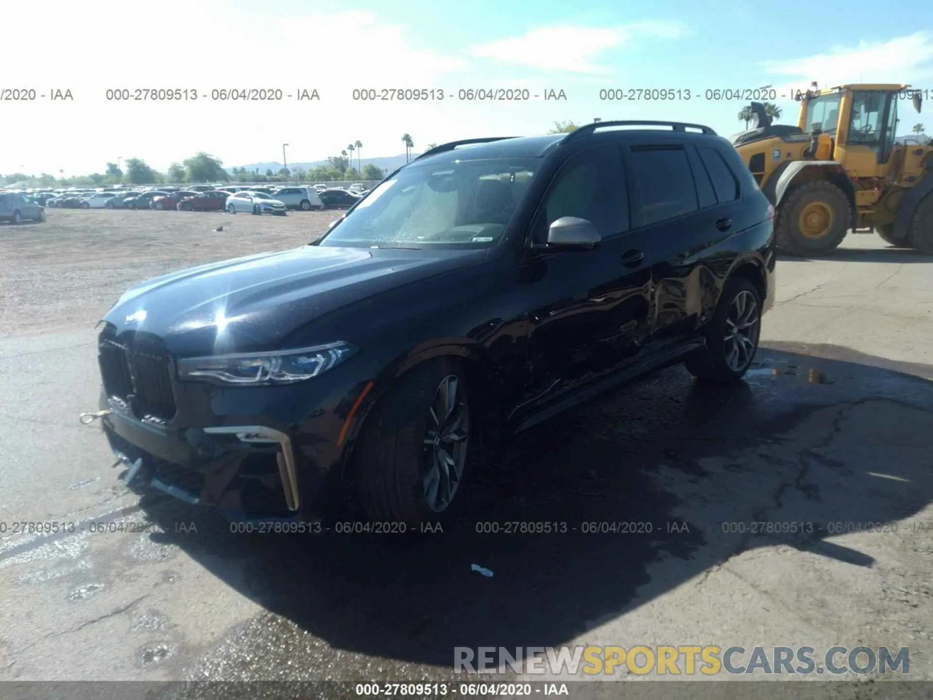 2 Photograph of a damaged car 5UXCX6C06L9****** BMW X7 2020