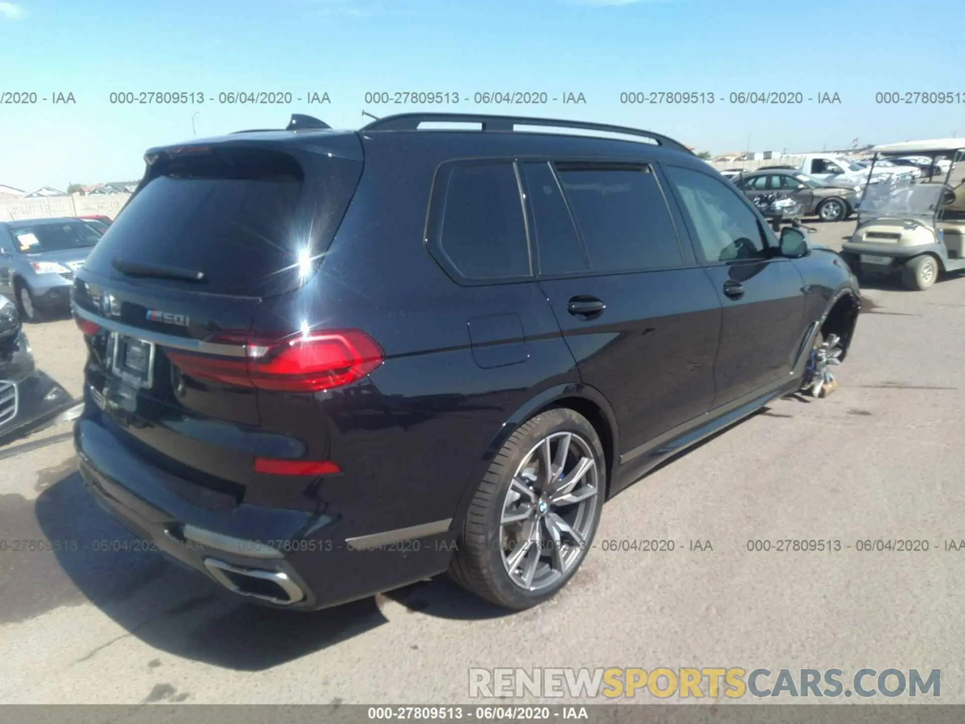 4 Photograph of a damaged car 5UXCX6C06L9****** BMW X7 2020