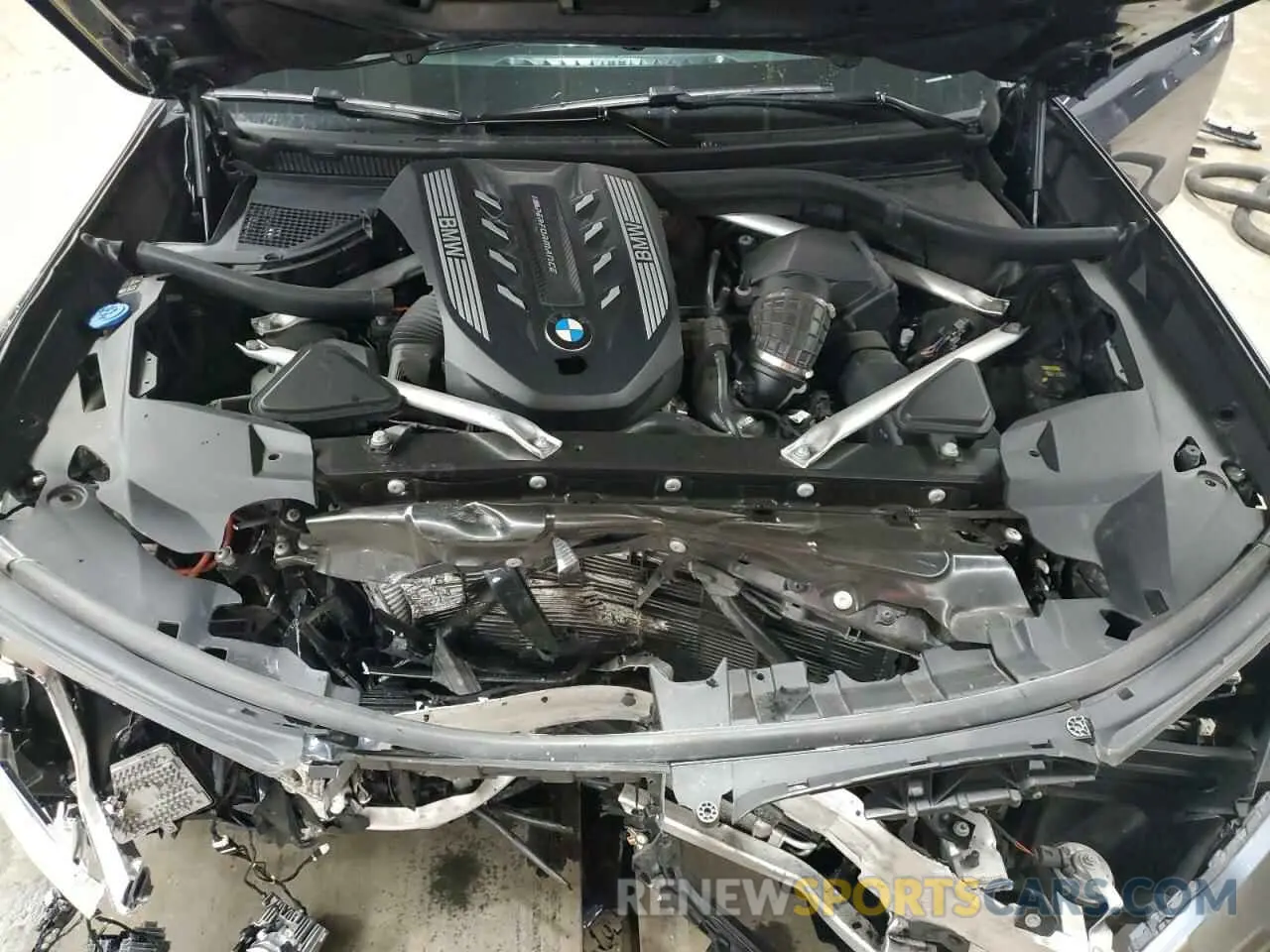 12 Фотография поврежденного автомобиля 5UXCX6C0XL9C50080 BMW X7 2020