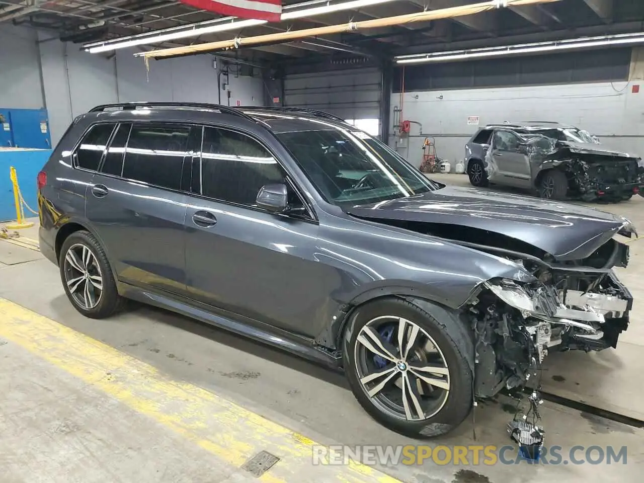 4 Фотография поврежденного автомобиля 5UXCX6C0XL9C50080 BMW X7 2020