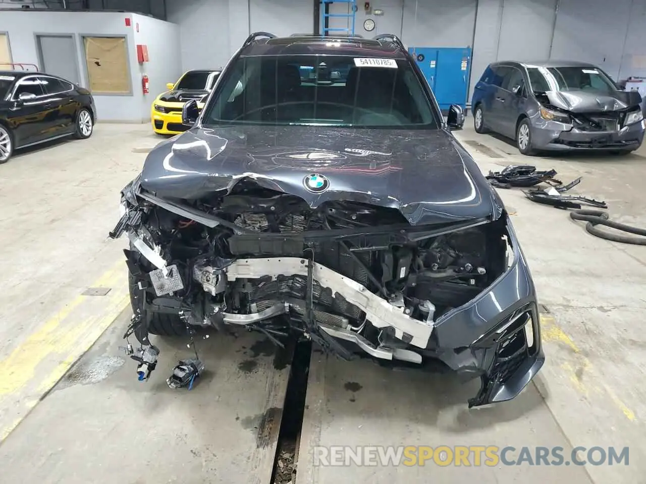 5 Фотография поврежденного автомобиля 5UXCX6C0XL9C50080 BMW X7 2020