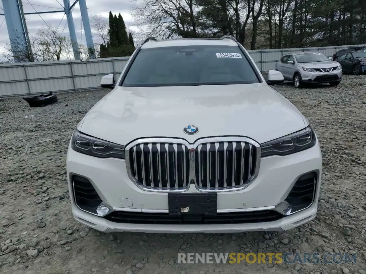 5 Photograph of a damaged car 5UXCW2C00M9F23220 BMW X7 2021