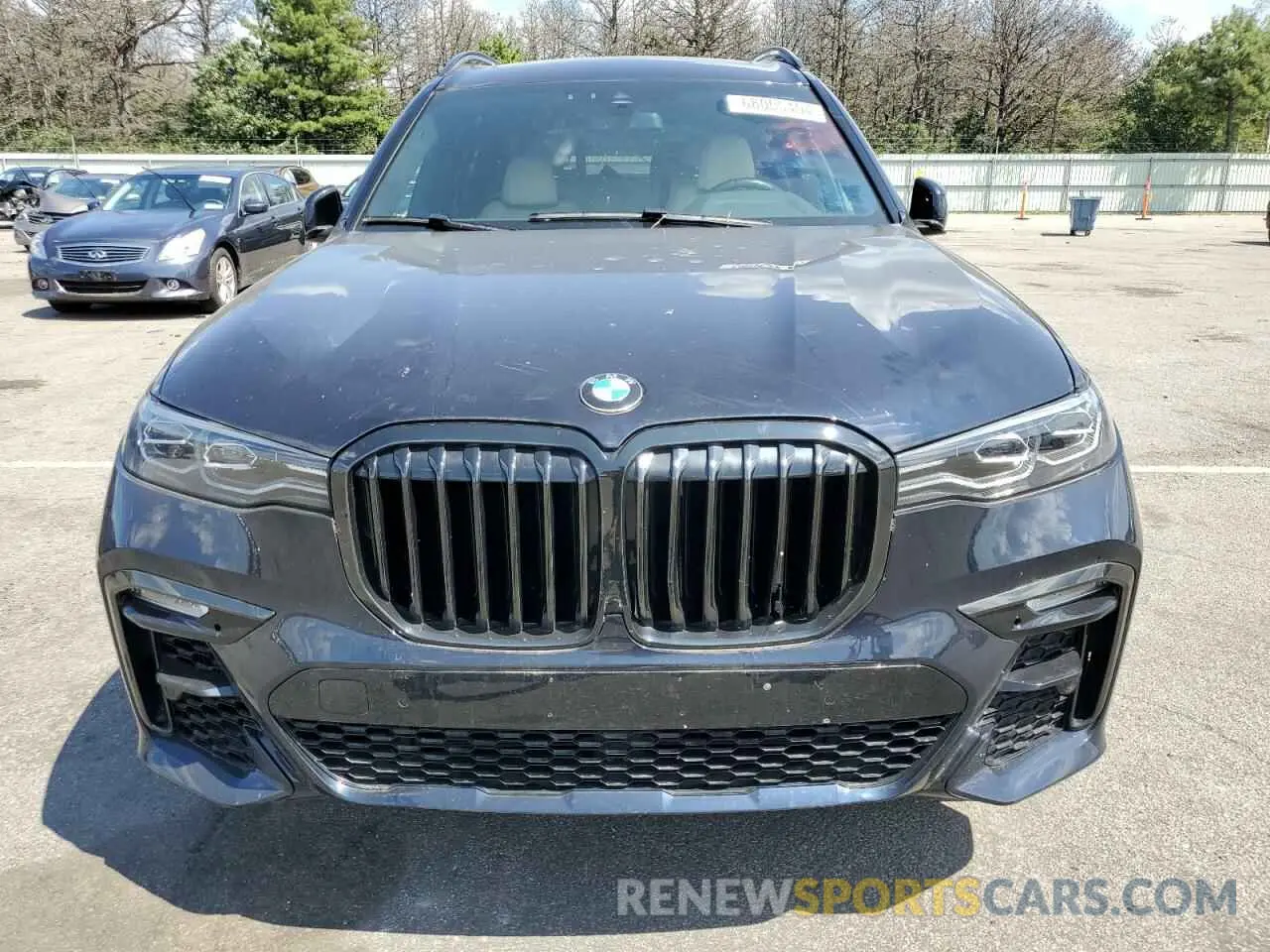 5 Photograph of a damaged car 5UXCW2C00M9G86465 BMW X7 2021