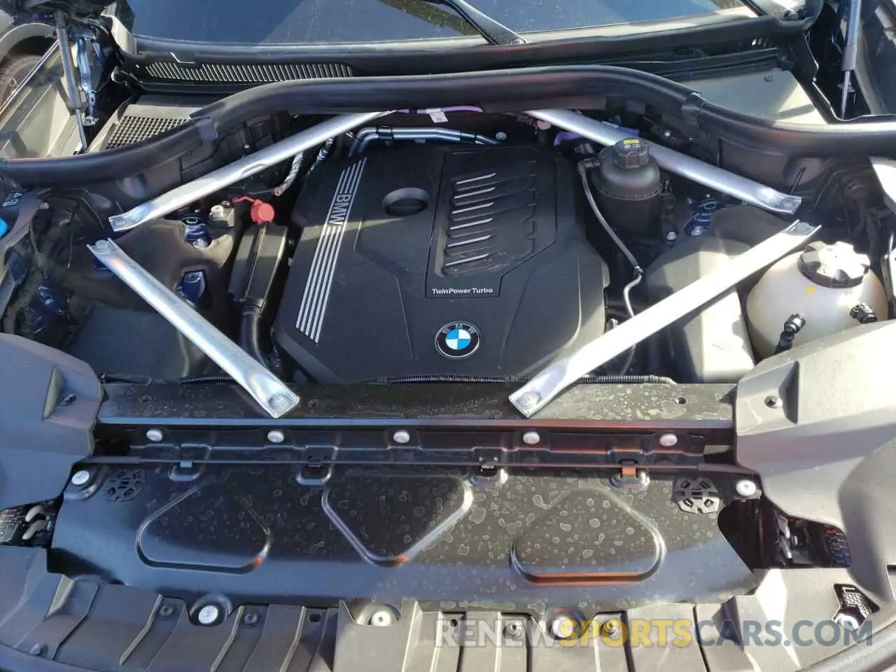 7 Photograph of a damaged car 5UXCW2C01M9D99457 BMW X7 2021