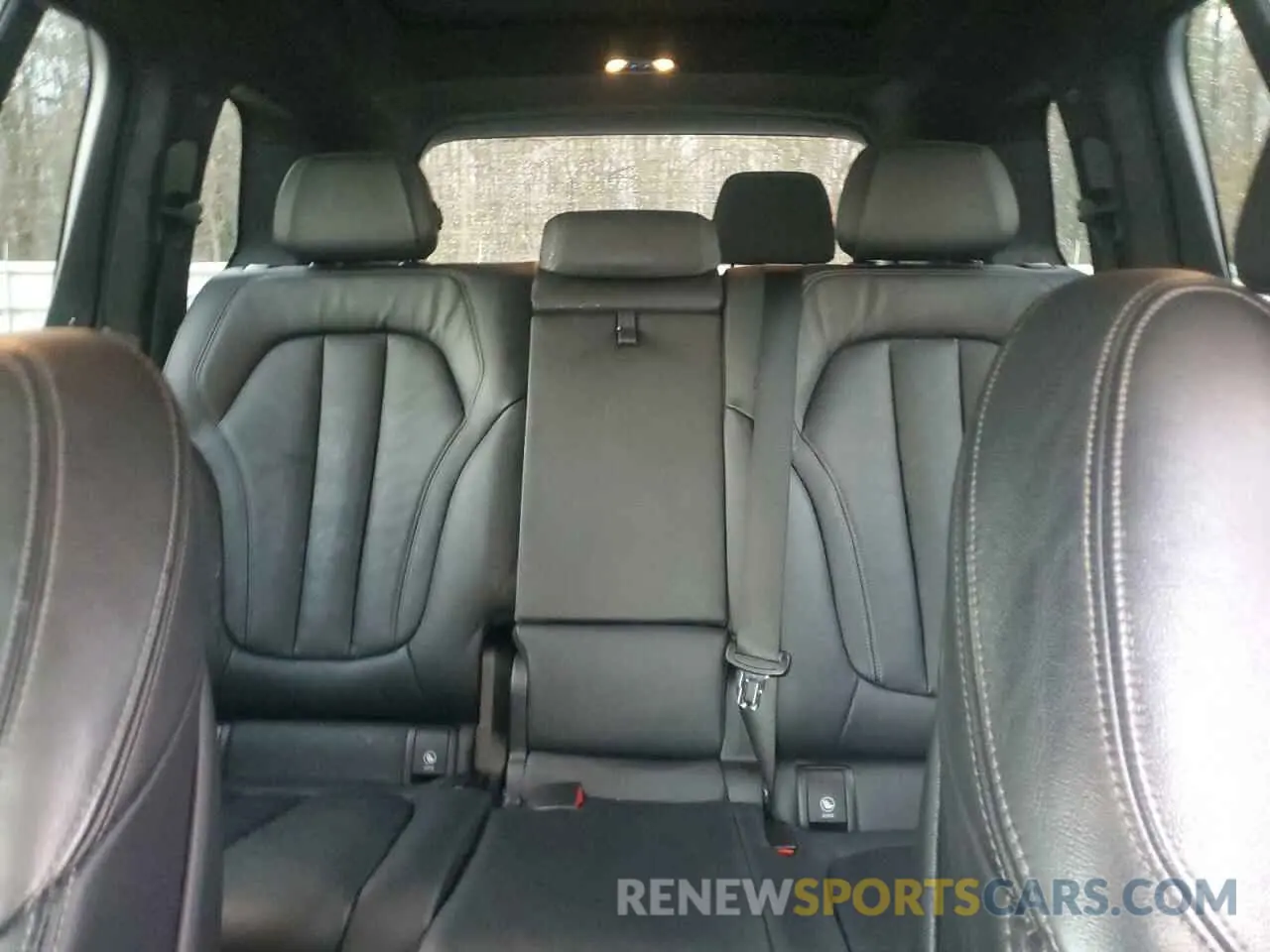 10 Фотография поврежденного автомобиля 5UXCW2C01M9E24602 BMW X7 2021