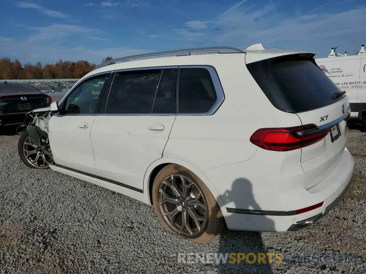 2 Фотография поврежденного автомобиля 5UXCW2C02M9E80080 BMW X7 2021