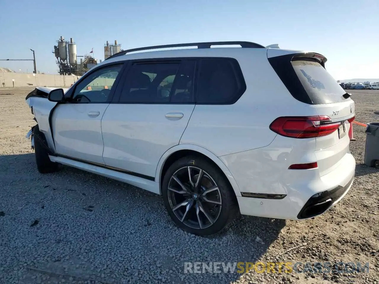 2 Photograph of a damaged car 5UXCW2C04M9G15348 BMW X7 2021