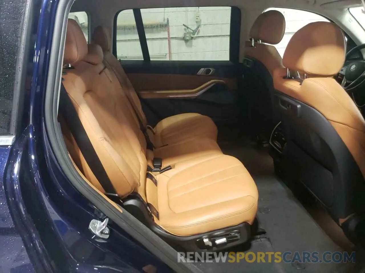 11 Фотография поврежденного автомобиля 5UXCW2C04M9G78739 BMW X7 2021