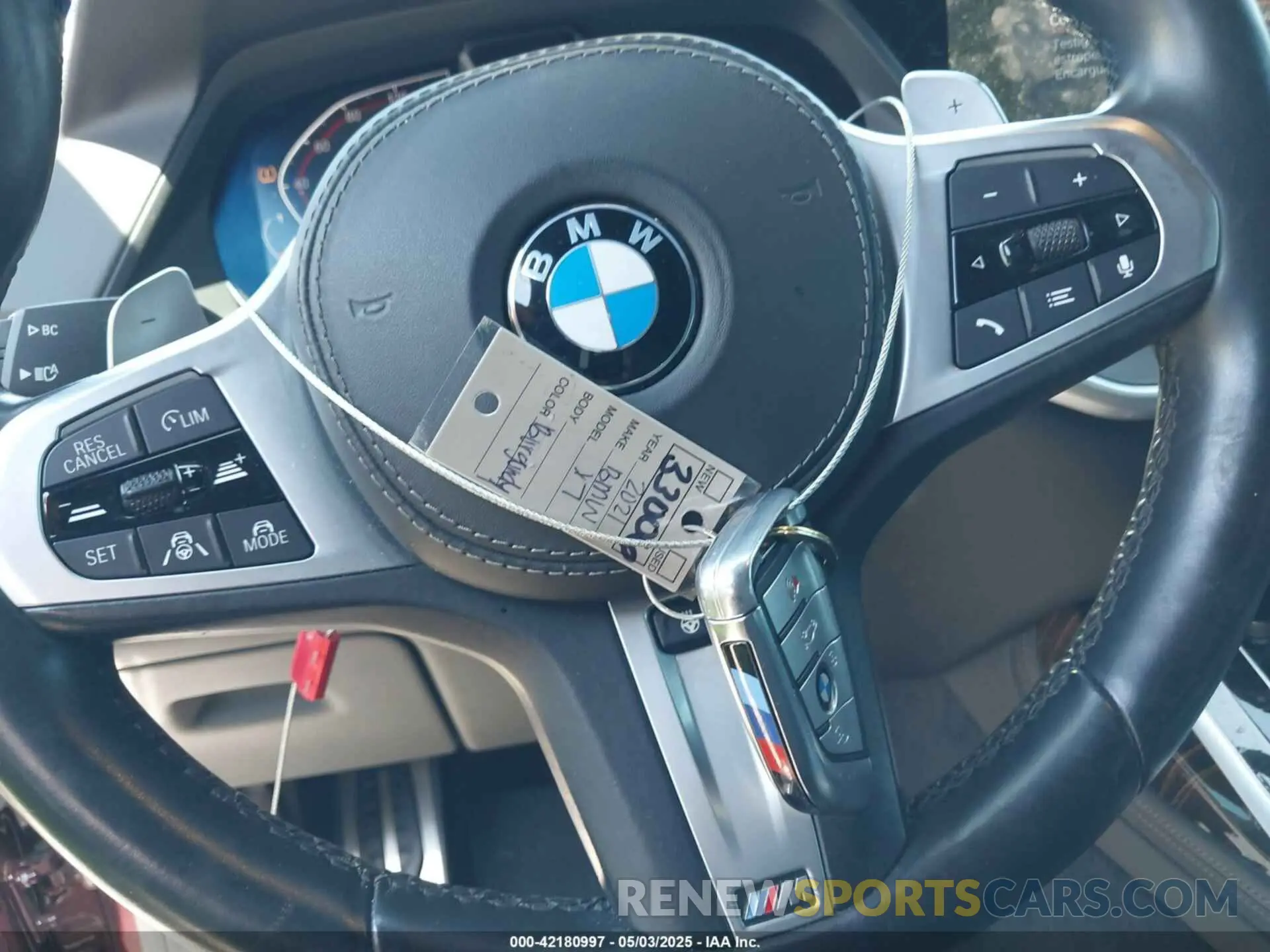 11 Фотография поврежденного автомобиля 5UXCW2C05M9F41986 BMW X7 2021