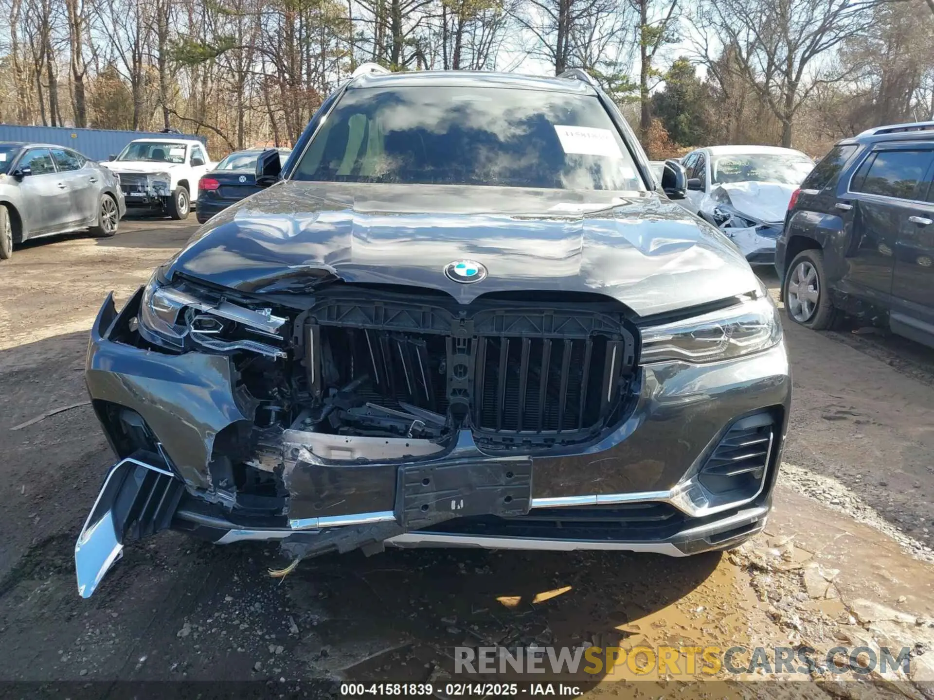 12 Photograph of a damaged car 5UXCW2C05M9G56541 BMW X7 2021