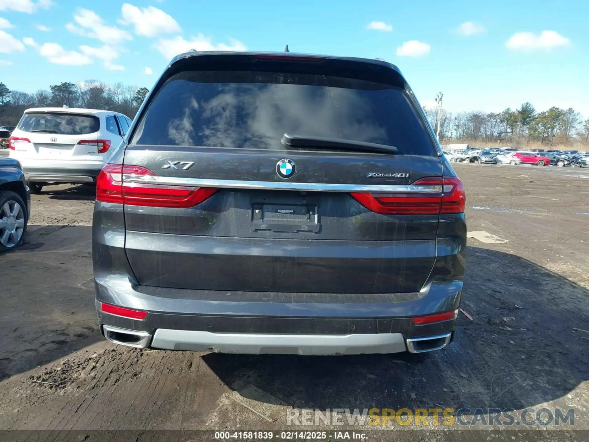 16 Photograph of a damaged car 5UXCW2C05M9G56541 BMW X7 2021
