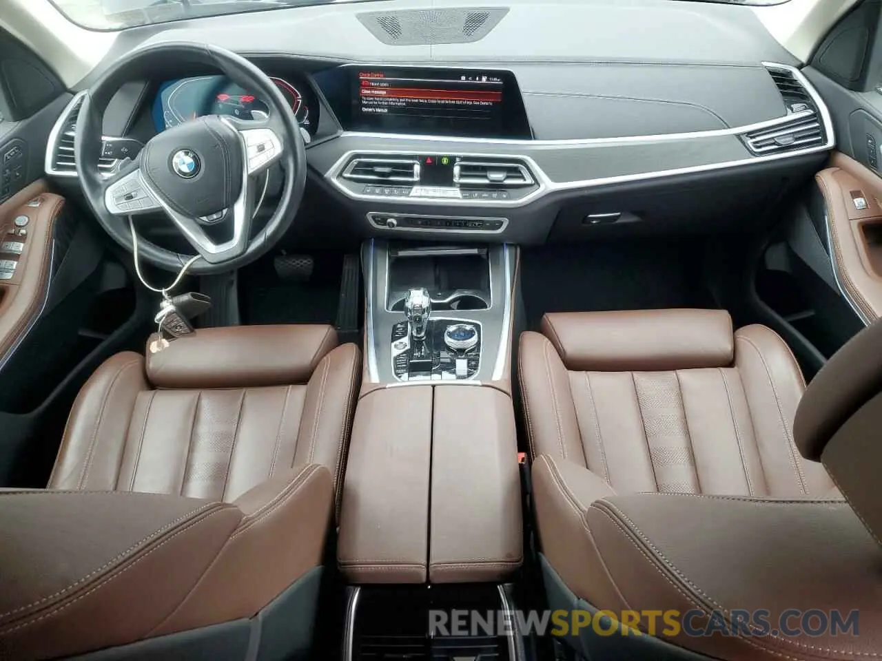 8 Photograph of a damaged car 5UXCW2C05M9G92861 BMW X7 2021