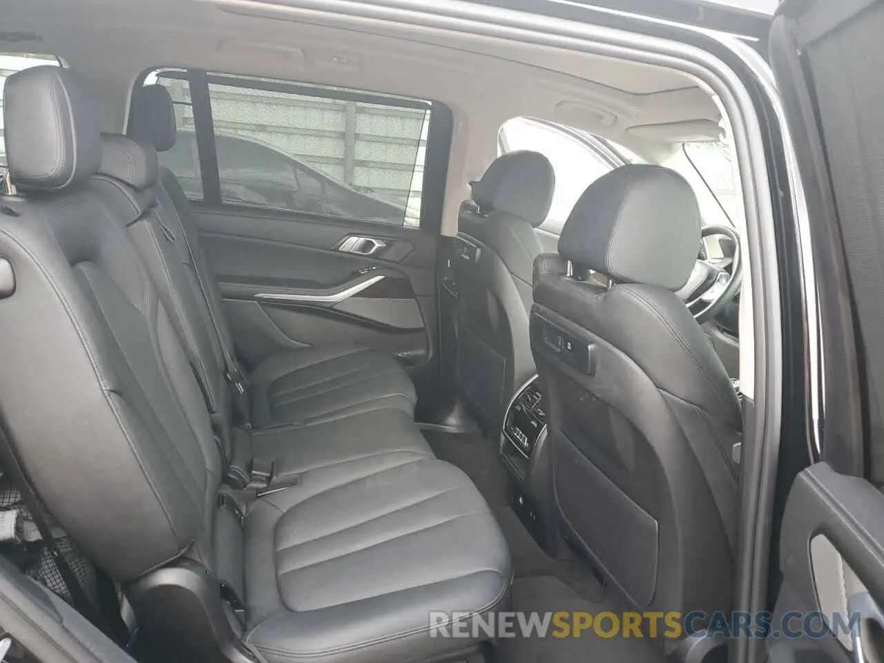 11 Фотография поврежденного автомобиля 5UXCW2C06M9E44604 BMW X7 2021