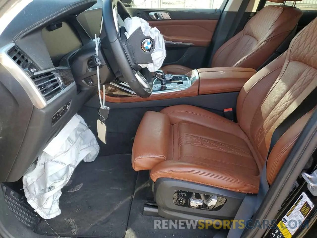 7 Photograph of a damaged car 5UXCW2C06M9G15321 BMW X7 2021