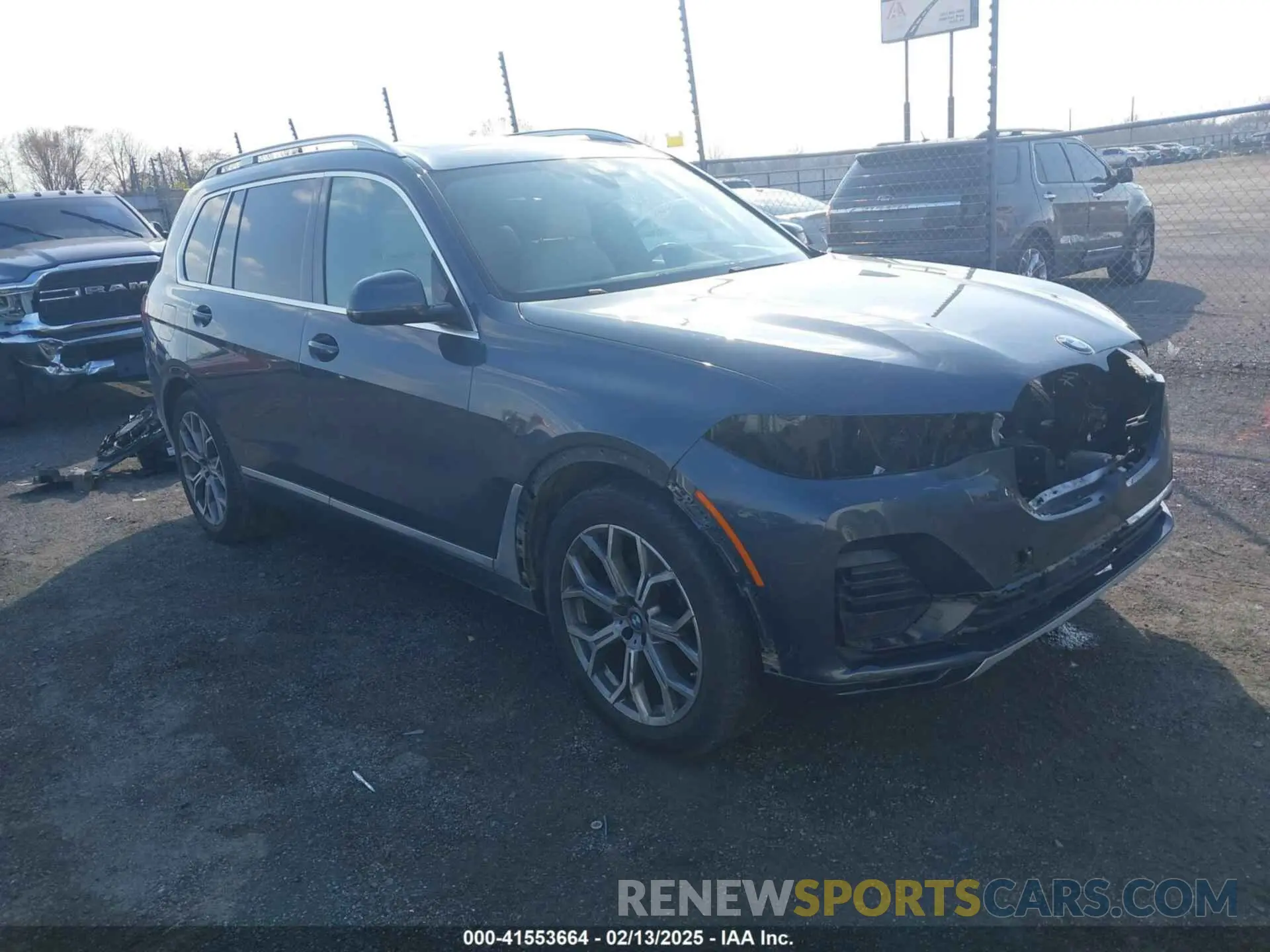 1 Фотография поврежденного автомобиля 5UXCW2C06M9H03043 BMW X7 2021