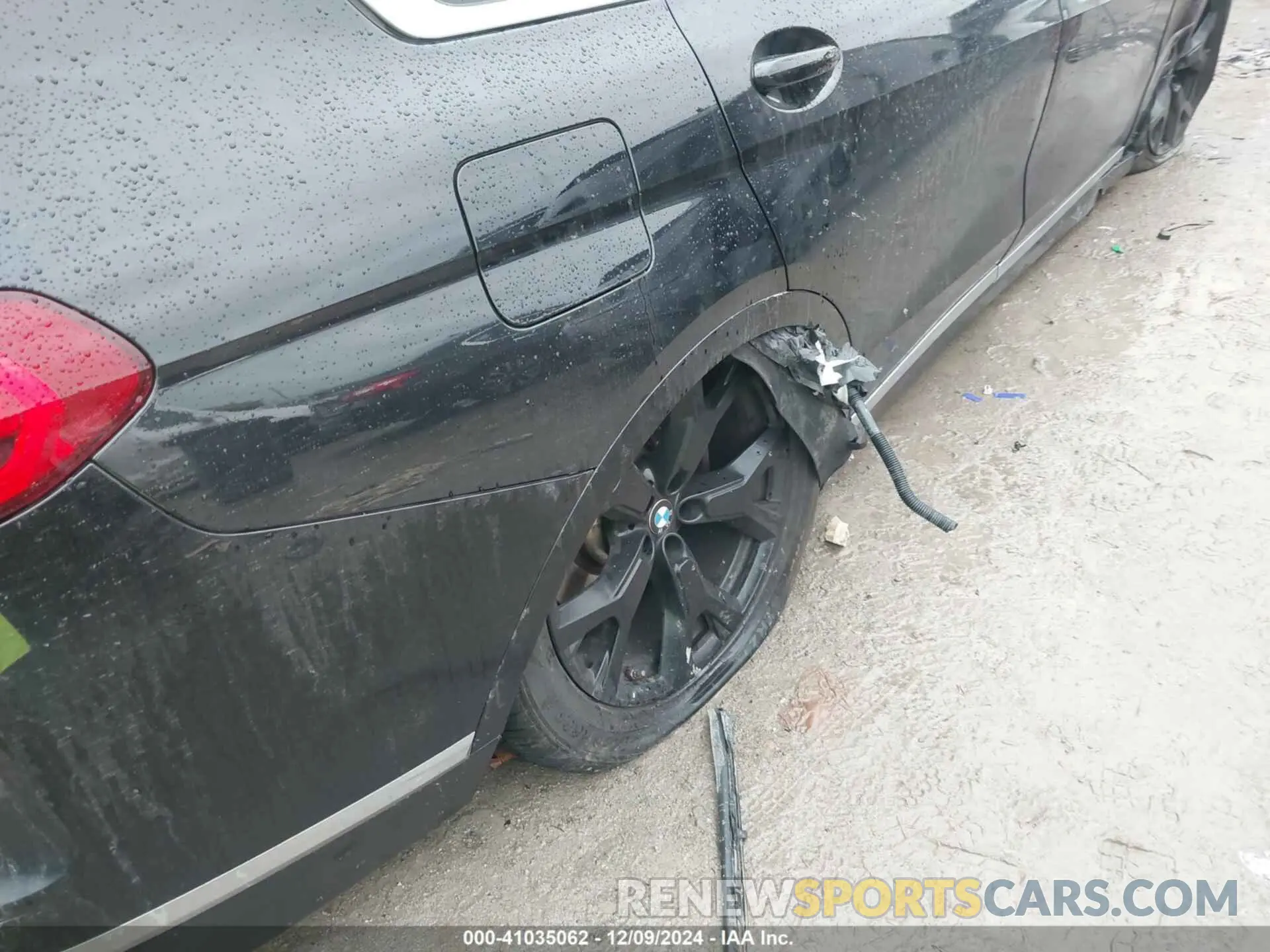 20 Photograph of a damaged car 5UXCW2C09M9G57093 BMW X7 2021