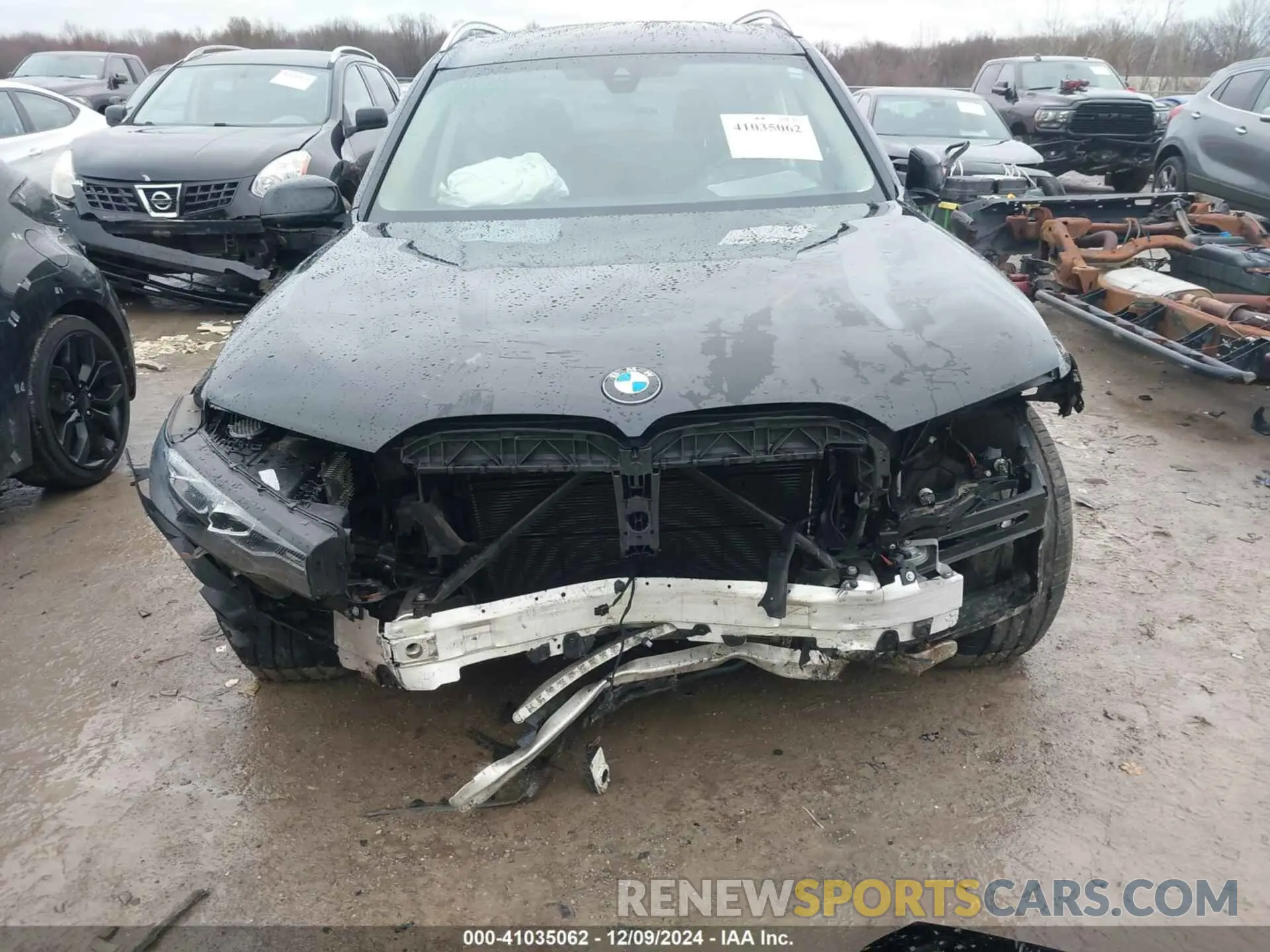 6 Photograph of a damaged car 5UXCW2C09M9G57093 BMW X7 2021