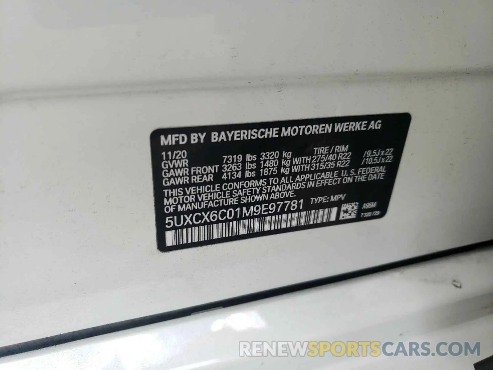 10 Photograph of a damaged car 5UXCX6C01M9E97781 BMW X7 2021