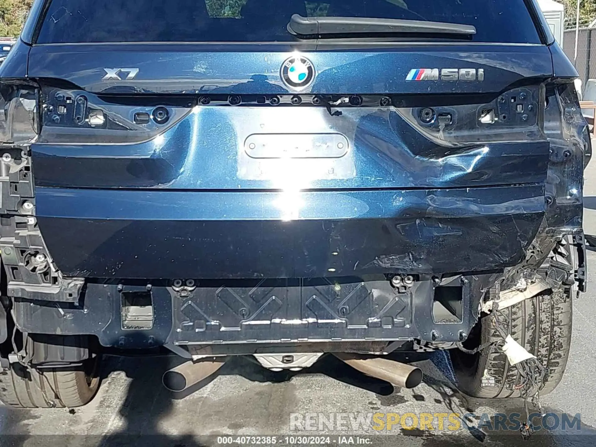 6 Photograph of a damaged car 5UXCX6C06M9H39335 BMW X7 2021