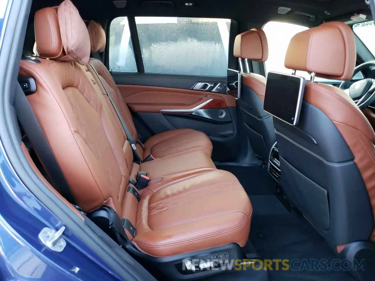 6 Фотография поврежденного автомобиля 5UXCX6C18M9H52547 BMW X7 2021