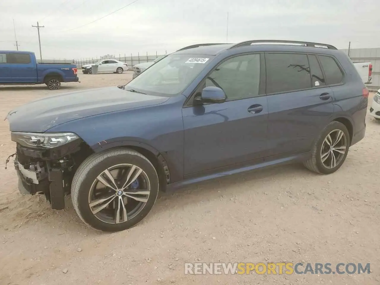 1 Photograph of a damaged car 5UXCW2C02N9L18495 BMW X7 2022