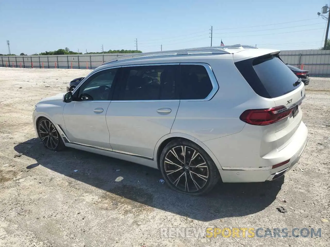 2 Фотография поврежденного автомобиля 5UXCW2C03N9L61470 BMW X7 2022