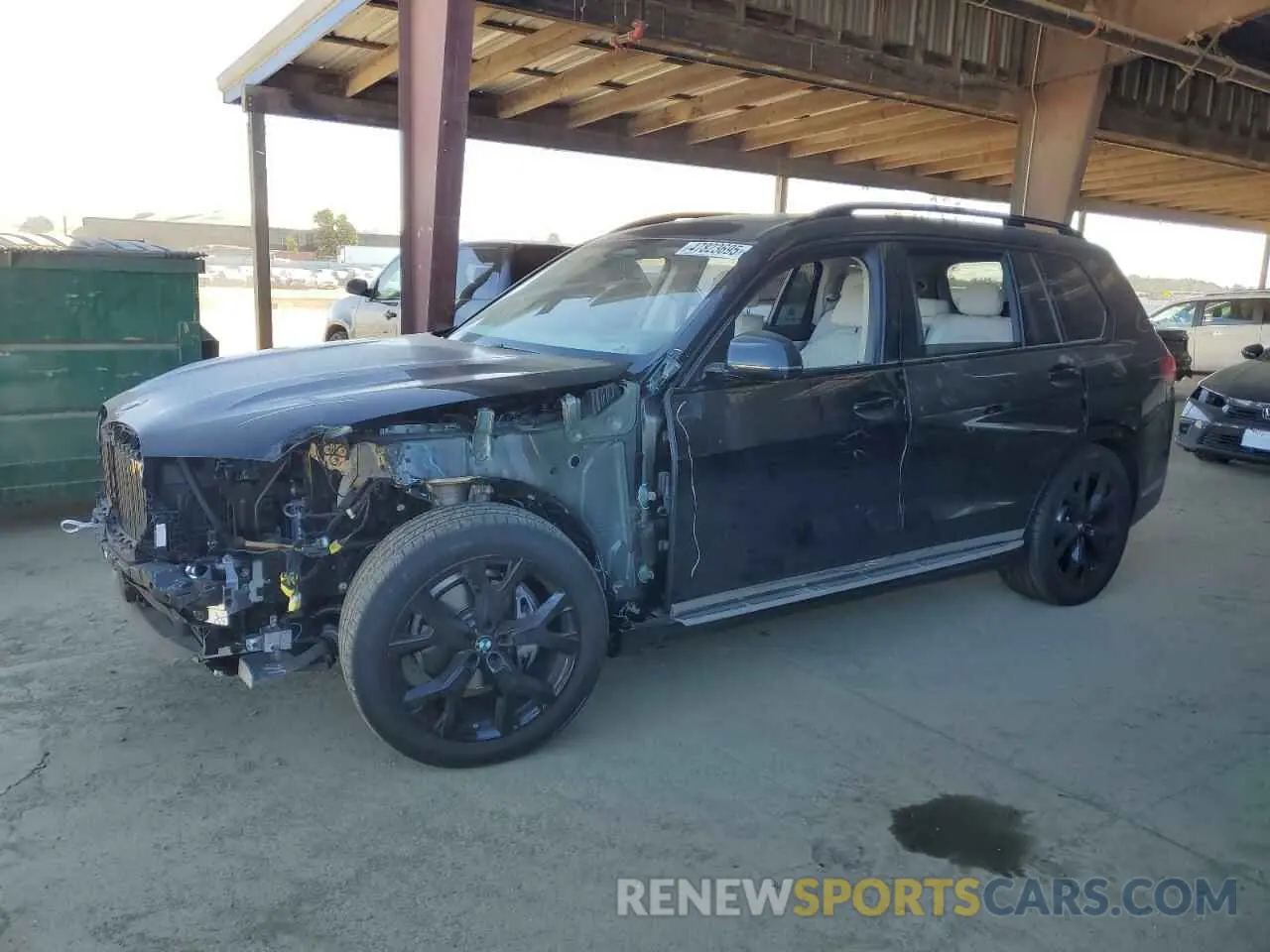 1 Photograph of a damaged car 5UXCW2C04N9M56782 BMW X7 2022