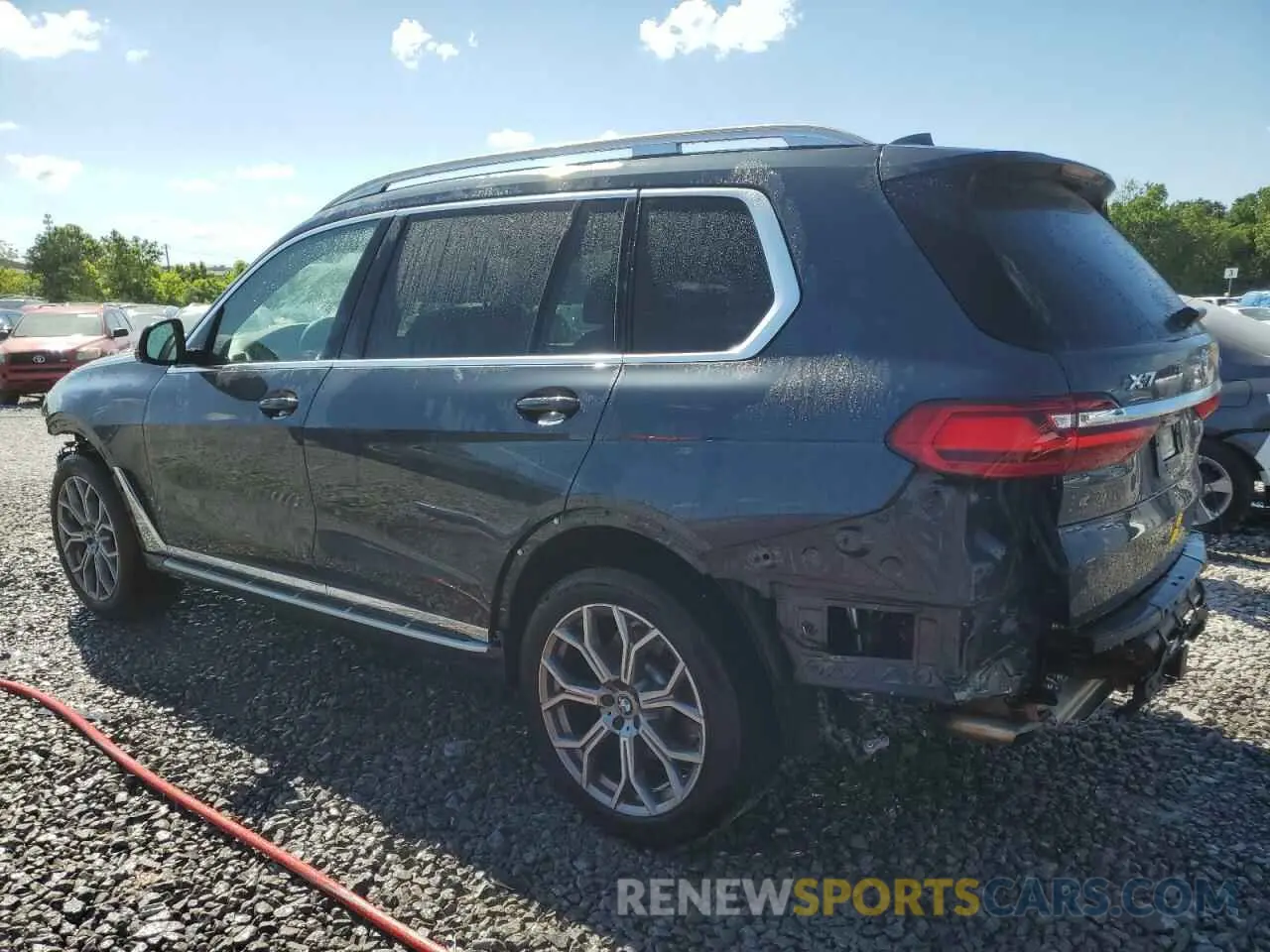 2 Photograph of a damaged car 5UXCW2C04N9M58810 BMW X7 2022
