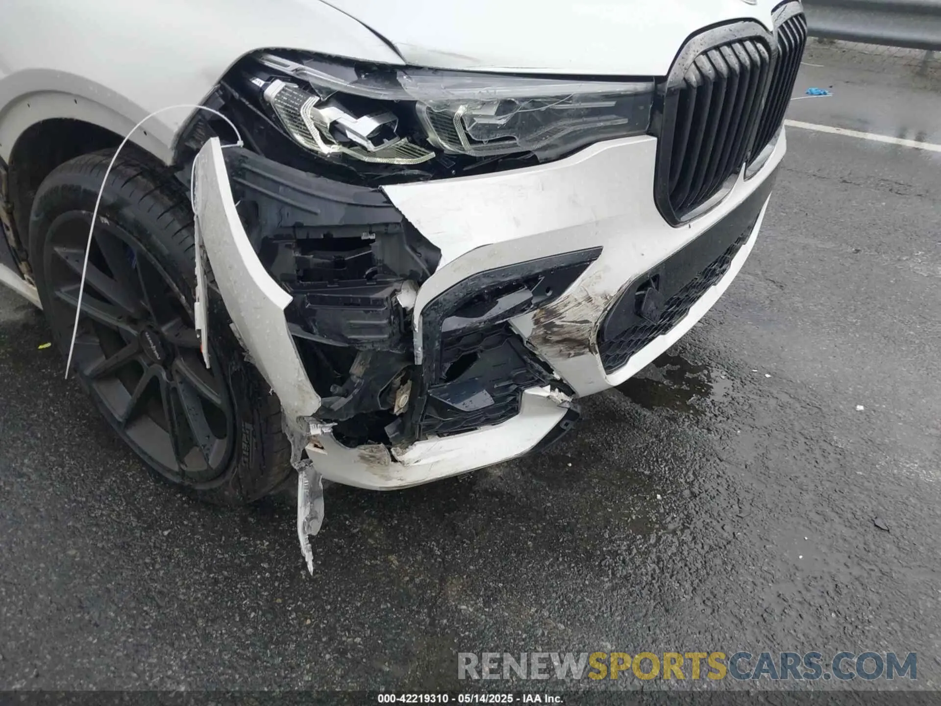 18 Фотография поврежденного автомобиля 5UXCW2C06N9N07716 BMW X7 2022