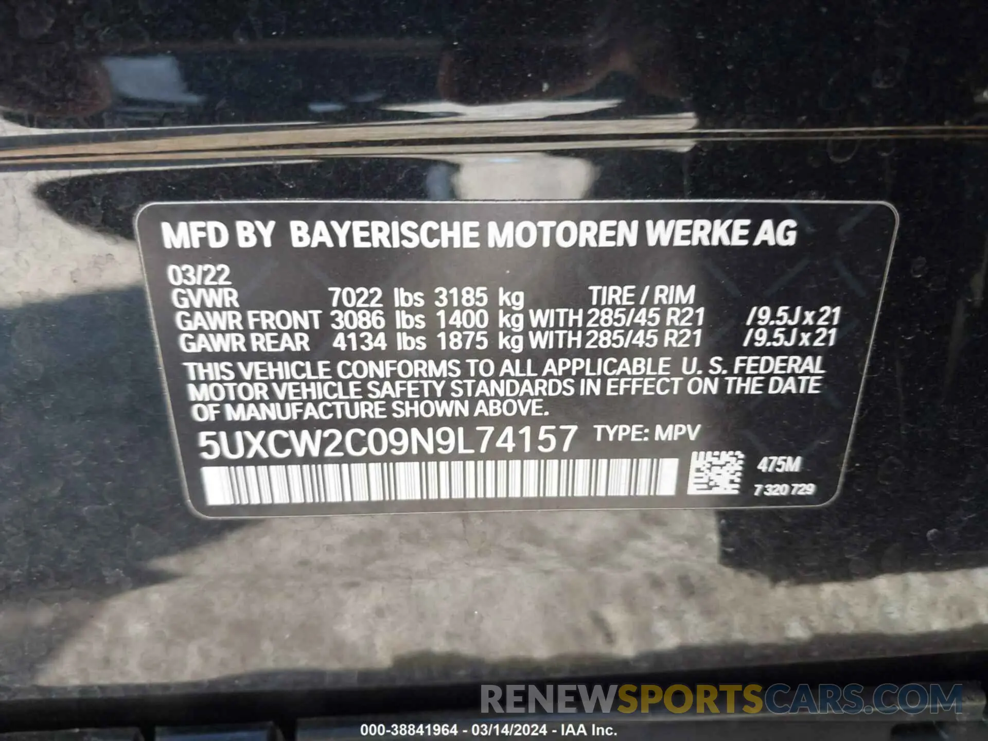 9 Photograph of a damaged car 5UXCW2C09N9L74157 BMW X7 2022