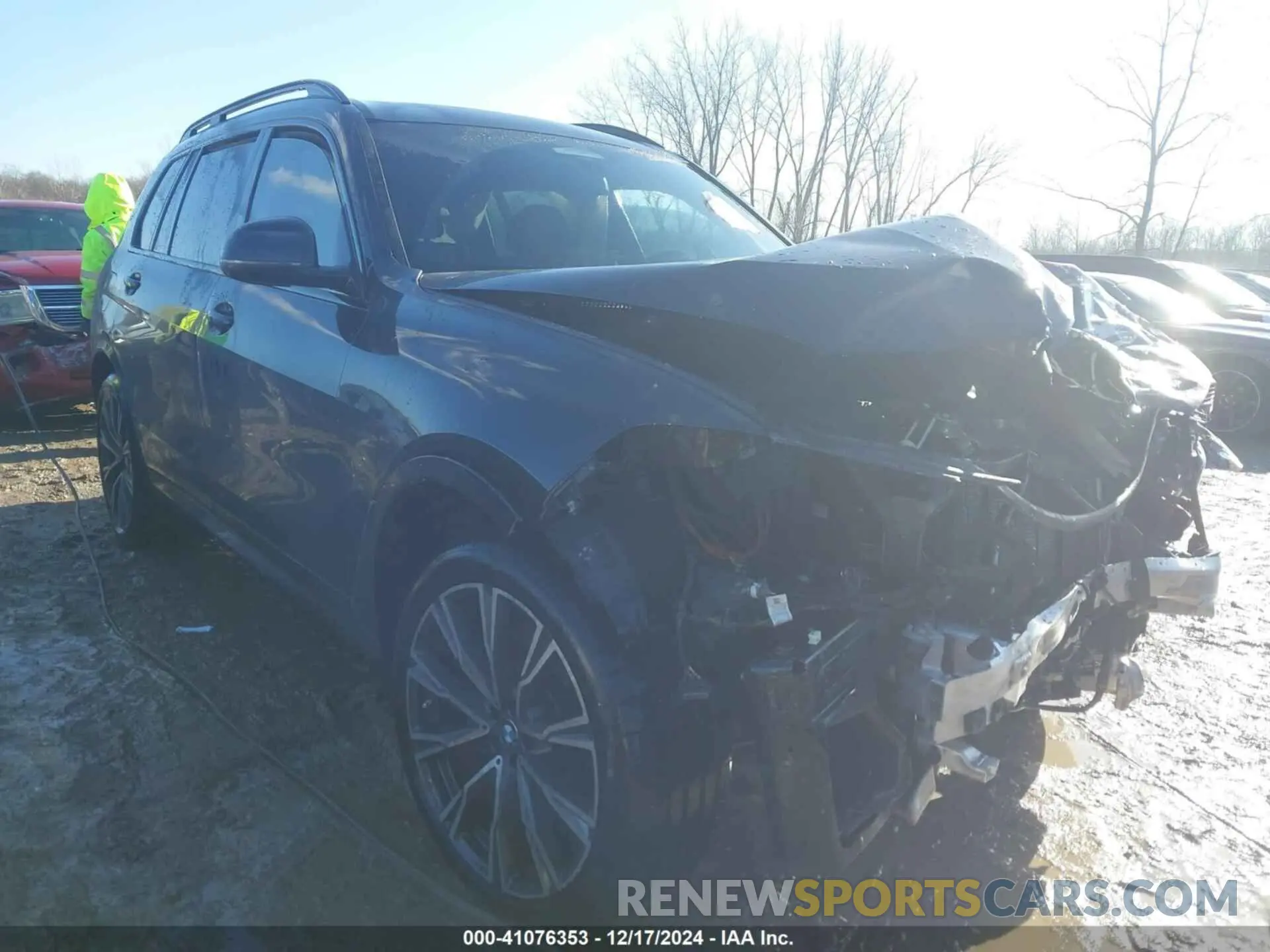 1 Фотография поврежденного автомобиля 5UXCX6C03N9L60677 BMW X7 2022