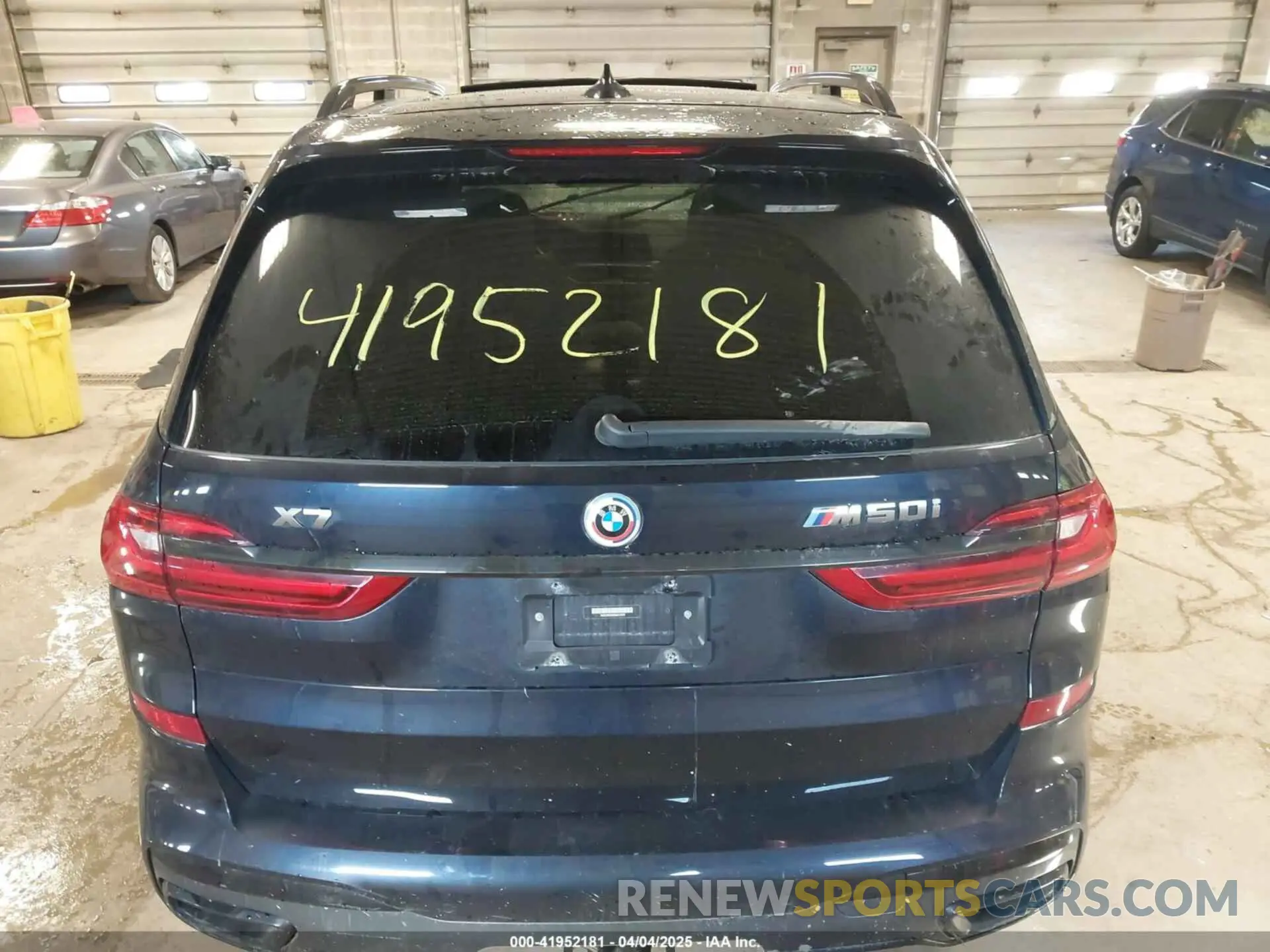 16 Фотография поврежденного автомобиля 5UXCX6C04N9M19672 BMW X7 2022
