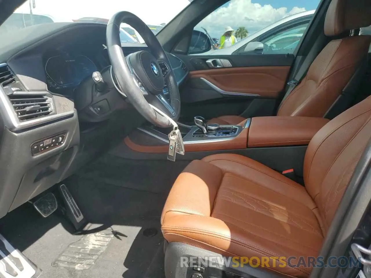 7 Photograph of a damaged car 5UXCX6C09N9M80080 BMW X7 2022