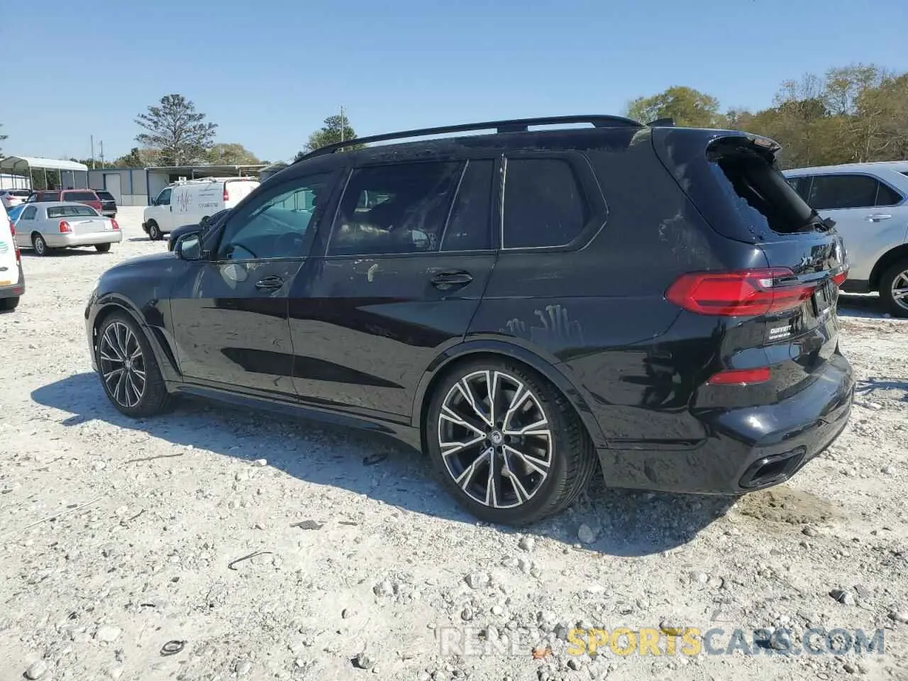 2 Photograph of a damaged car 5UXCX6C0XN9M94389 BMW X7 2022