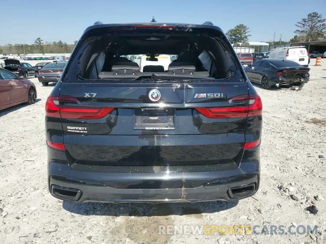 6 Photograph of a damaged car 5UXCX6C0XN9M94389 BMW X7 2022
