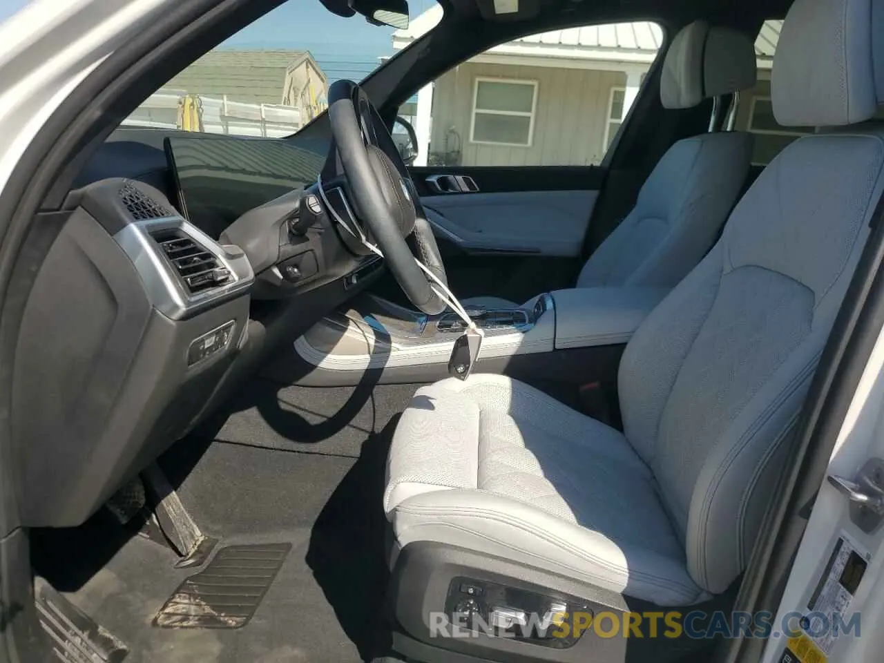 7 Photograph of a damaged car 5UX23EM00P9R40276 BMW X7 2023