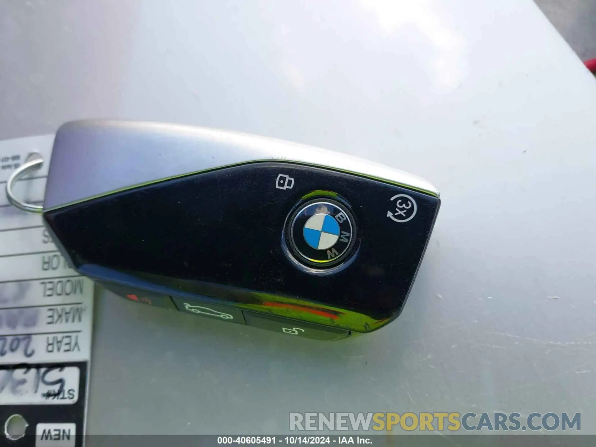 11 Photograph of a damaged car 5UX23EM01P9N67491 BMW X7 2023