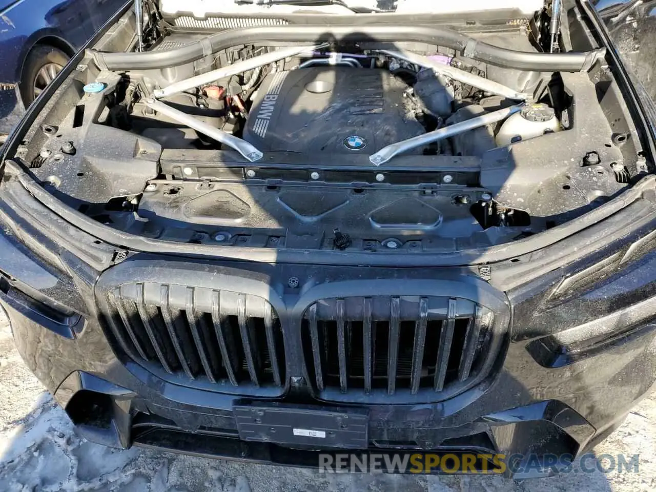 12 Photograph of a damaged car 5UX23EM03P9P28696 BMW X7 2023
