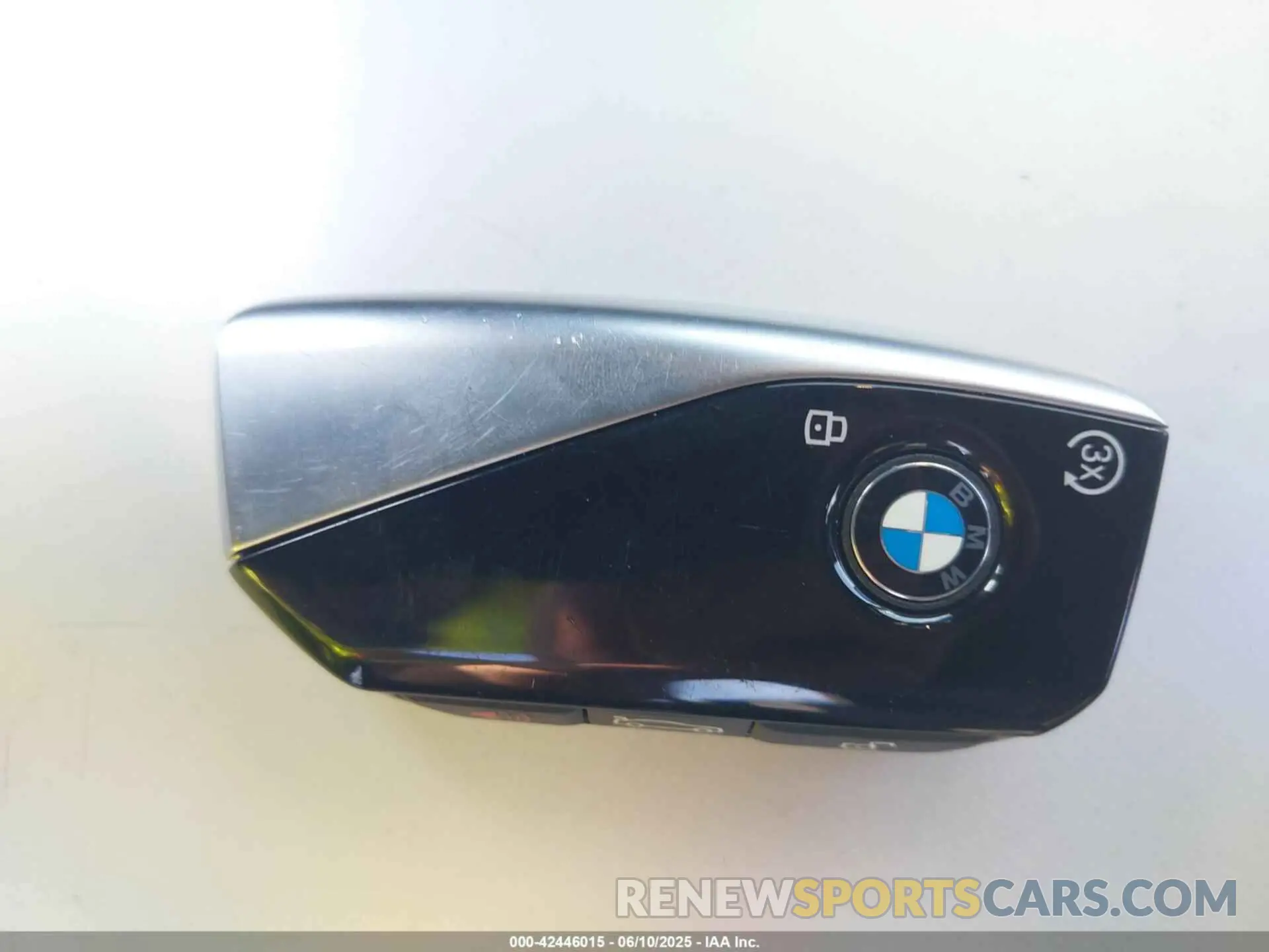 11 Фотография поврежденного автомобиля 5UX23EM03P9P71869 BMW X7 2023