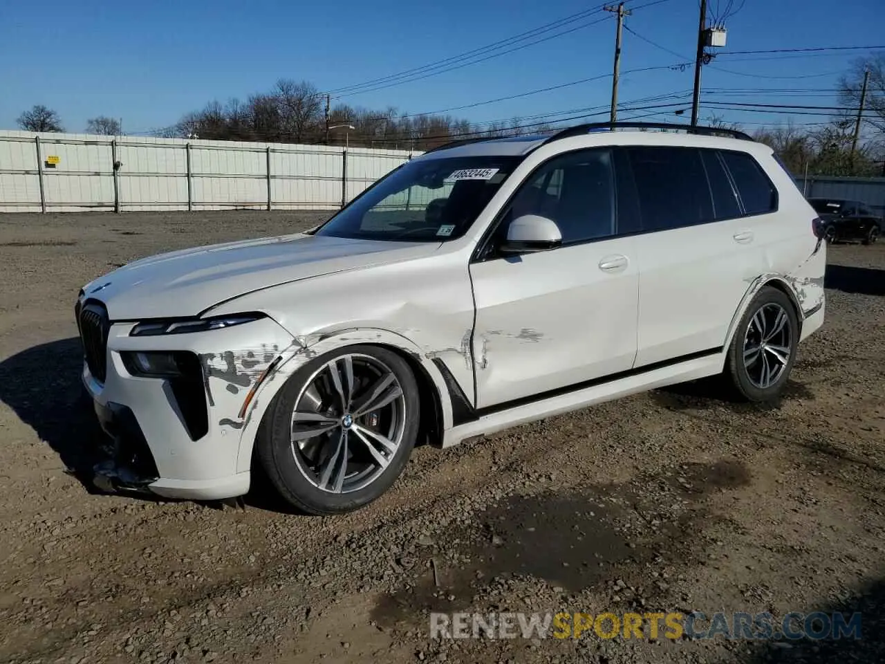 1 Photograph of a damaged car 5UX23EM06P9R22333 BMW X7 2023