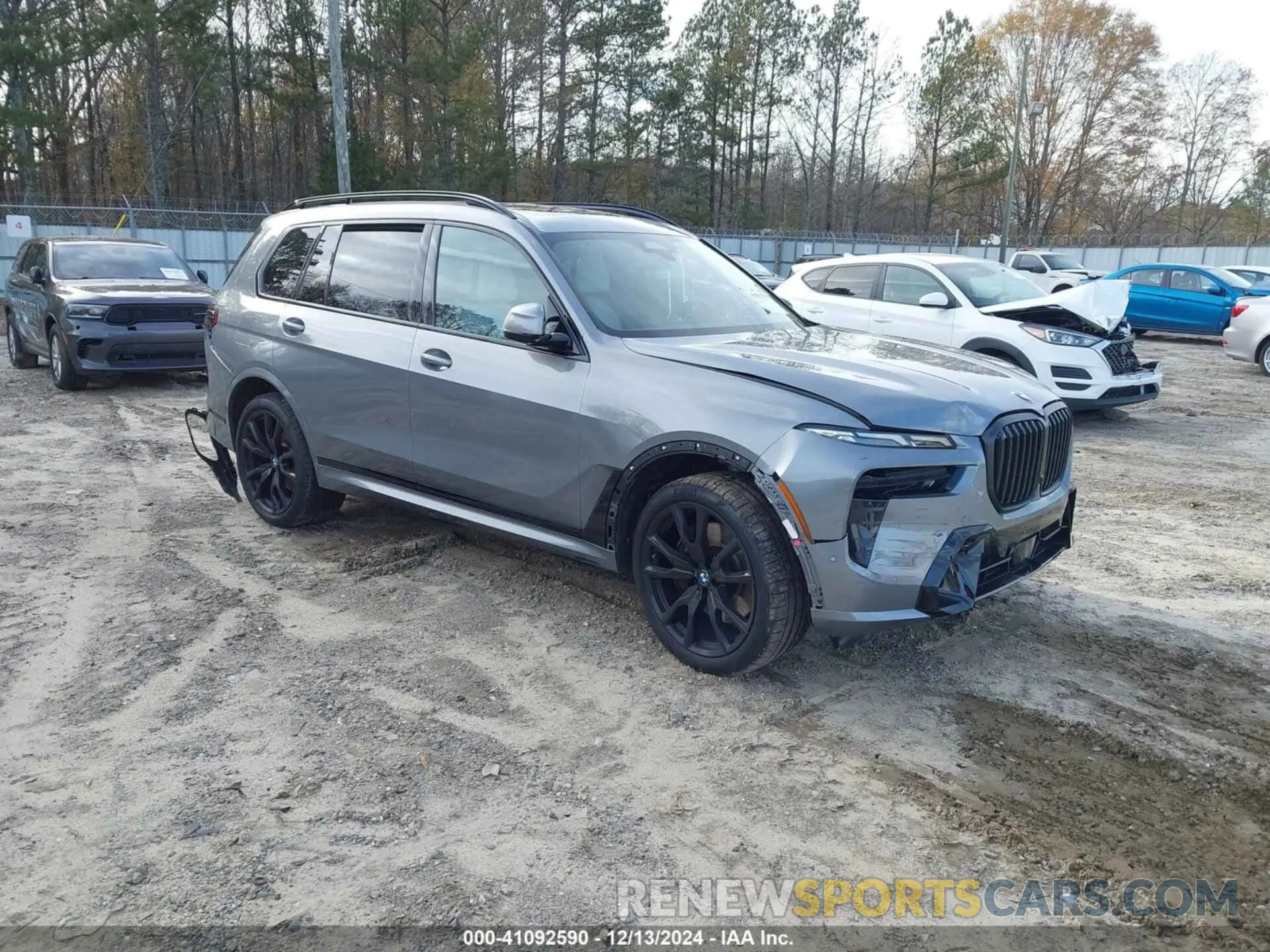 1 Фотография поврежденного автомобиля 5UX23EM06P9R36510 BMW X7 2023