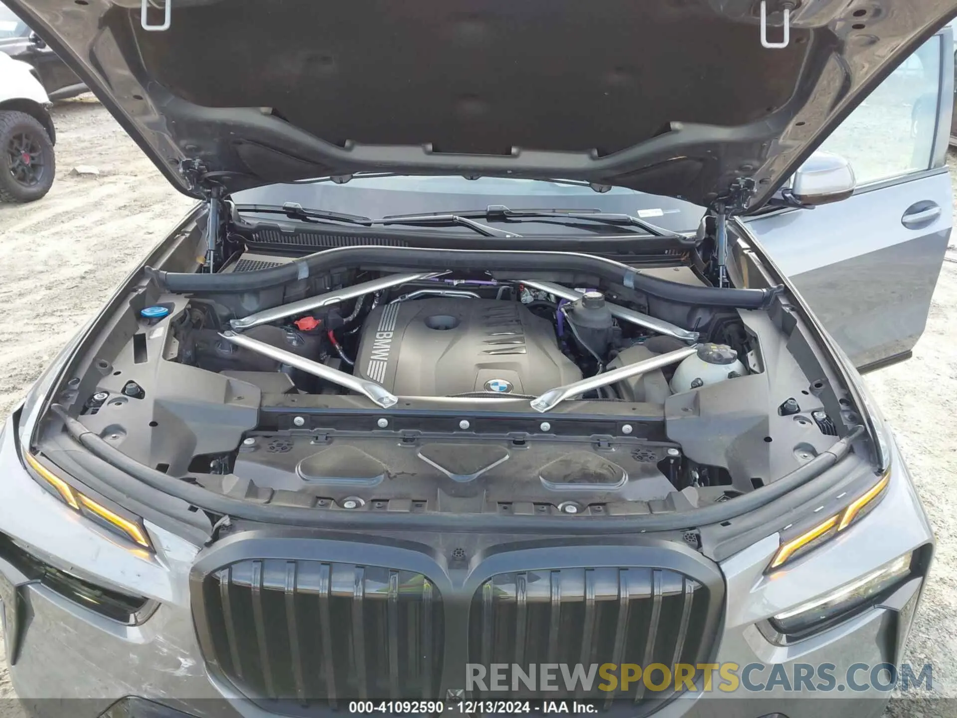 10 Фотография поврежденного автомобиля 5UX23EM06P9R36510 BMW X7 2023