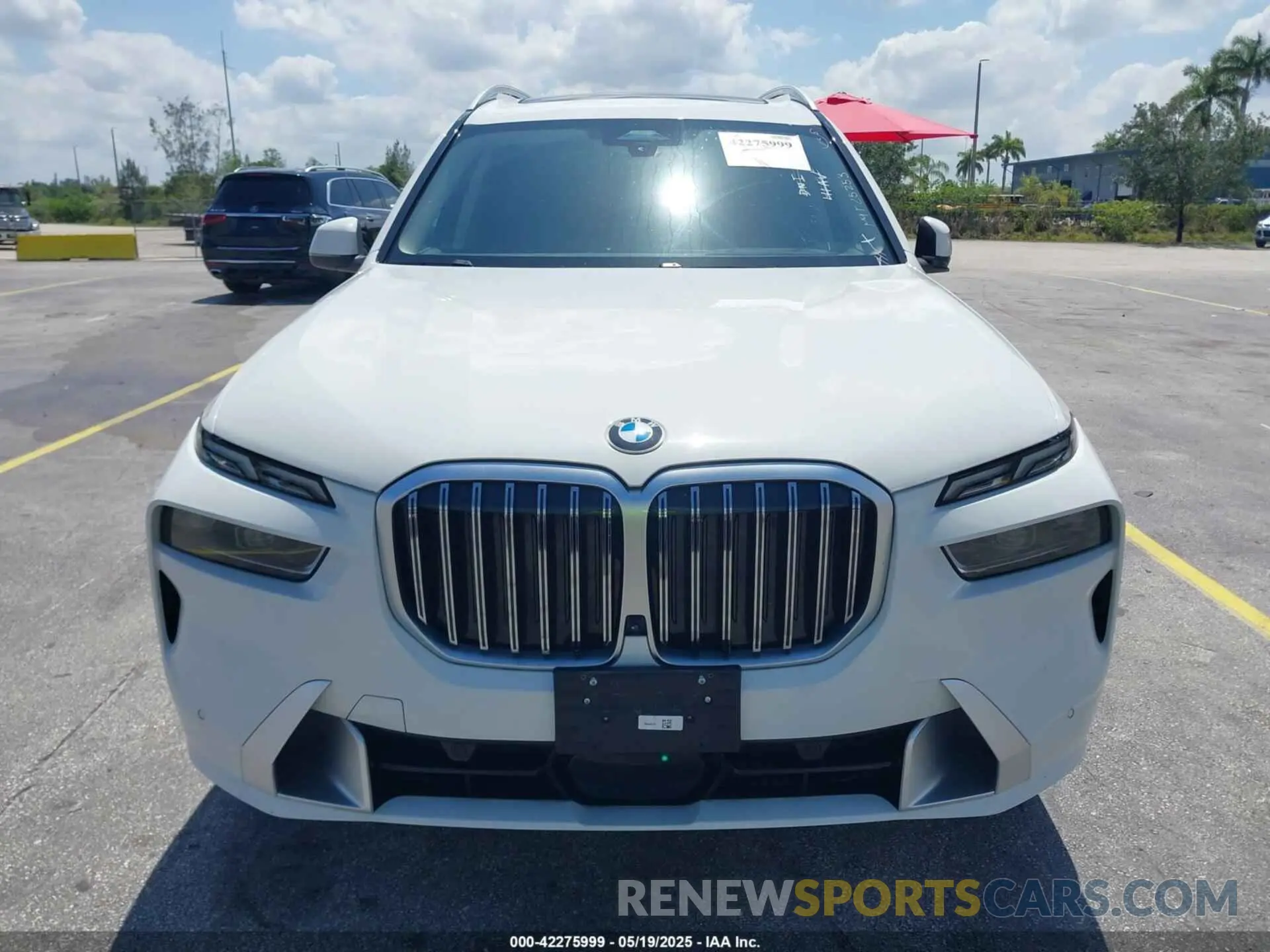 12 Фотография поврежденного автомобиля 5UX23EM09P9P25253 BMW X7 2023