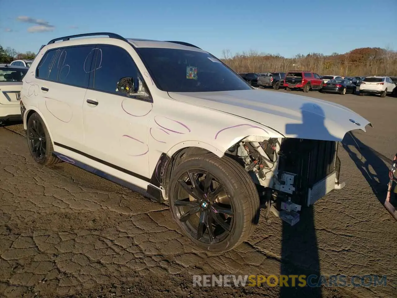 4 Photograph of a damaged car 5UX23EM01R9T77466 BMW X7 2024