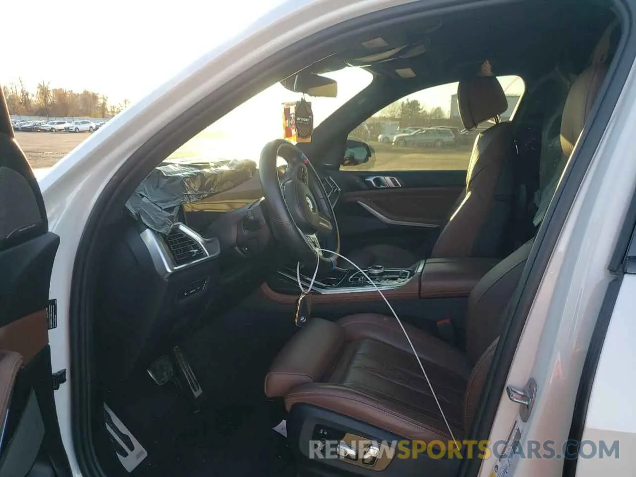 7 Photograph of a damaged car 5UX23EM01R9T77466 BMW X7 2024